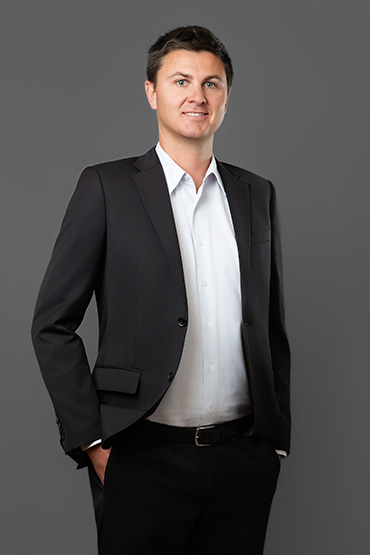 tom-kelly-russell-van-hout-p